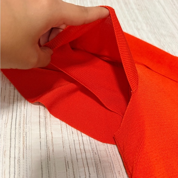 Zara Red Off-Shoulder Ruffle Crop Top - Picture 2 of 4